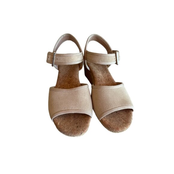 UGG Beige Suede Wedge Sandals Adjustable Buckle Closure Size 7 Classic - Picture 1 of 8